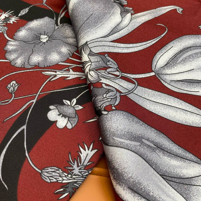 GUCCI 25S SCARF 90 IN SILK 718503