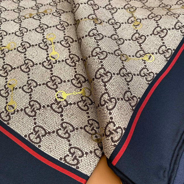 GUCCI 25S SCARF 90 IN SILK 718509