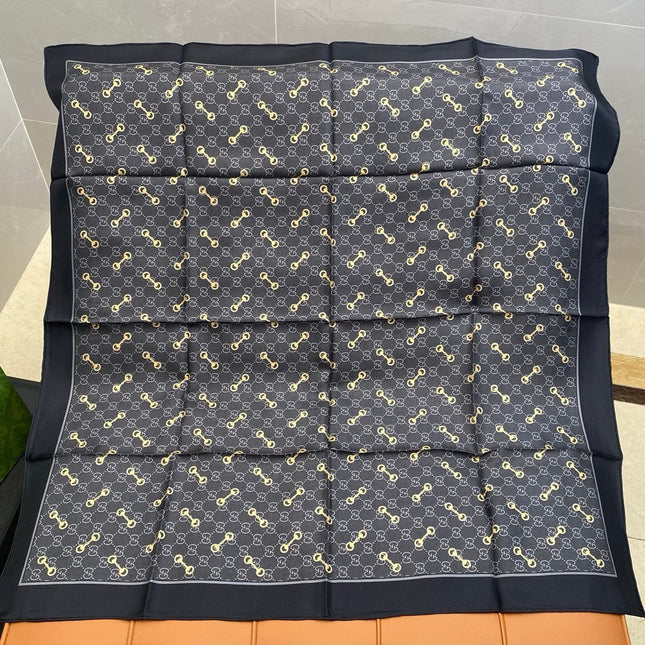 GUCCI 25S SCARF 90 IN SILK 718514