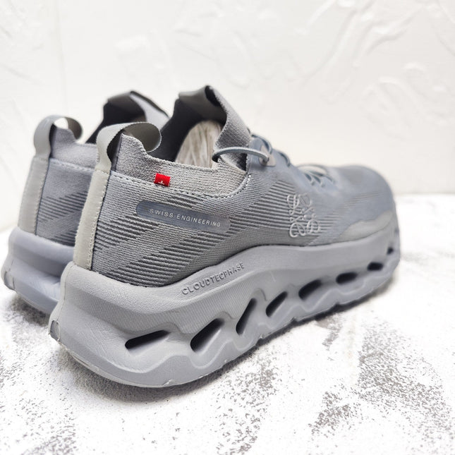 CLOUDTILT SNEAKER IN SHARK GRAY RECYCLED POLYESTER