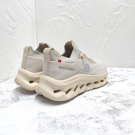 CLOUDTILT SNEAKER IN PALE GRAY RECYCLED POLYESTER