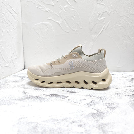 CLOUDTILT SNEAKER IN PALE GRAY RECYCLED POLYESTER
