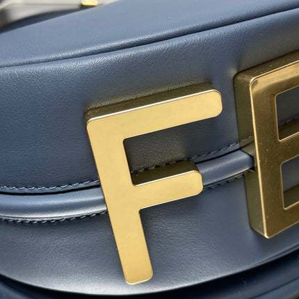 FENDIGRAPHY MEDIUM 29 IN QUEEN SMOOTH LAMBSKIN GOLD HARDWARE