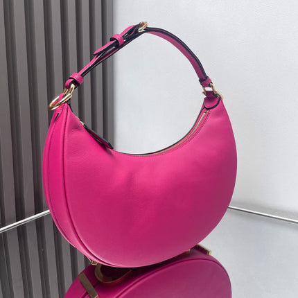 FENDIGRAPHY MEDIUM 29 IN BRIGHT PINK SMOOTH LAMBSKIN GOLD HARDWARE