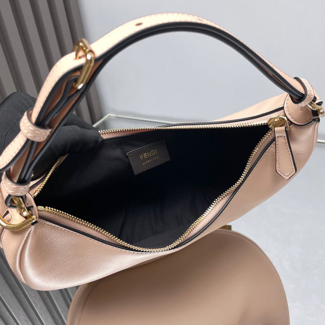 FENDIGRAPHY MEDIUM 29 IN BISQUE SMOOTH LAMBSKIN GOLD HARDWARE