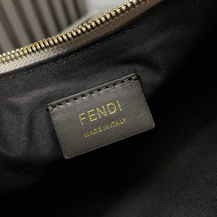 FENDIGRAPHY MEDIUM 29 IN SILVER METALLIC SMOOTH LAMBSKIN GOLD HARDWARE