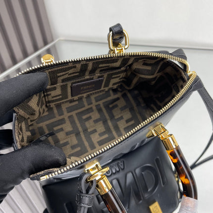 BY THE WAY MINI 18 IN BLACK EMBOSSED CALFSKIN GOLD HARDWARE