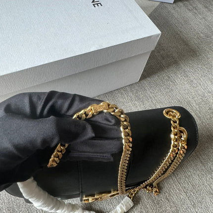 MEDIUM CELINE VICTOIRE BAG 25 IN BLACK CALFSKIN GOLDEN HARDWARE