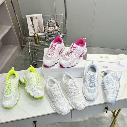 CD CHORONO SNEAKER IN WHITE AND LIGHT GREEN MESH