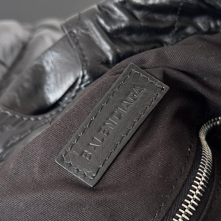 CRUSH LARGE TOTE BAG 46 IN BLACK QUILTED CALFSKIN SILVER HARDWARE