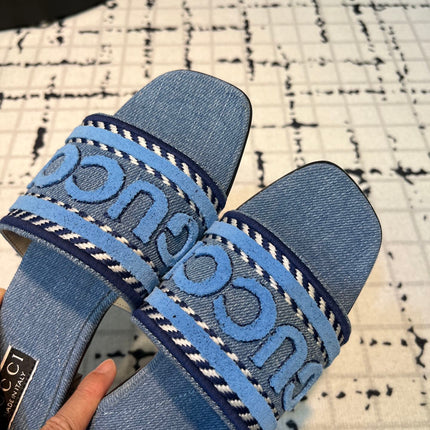 GG SLIDE SANDAL WITH GUCCI SCRIPT TEAL DENIM