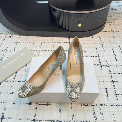 Hangisi 70 Gold Glitter Fabric Leather Jewel Buckle Pumps 912614