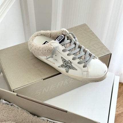 SUPER-STAR SABOTS IN WHITE CALFSKIN WITH GLITTER WHITE STAR