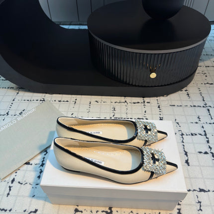 Hangisi 10mm Ballet Flat Beige Linen with Black Leather Jewel Buckle 161064