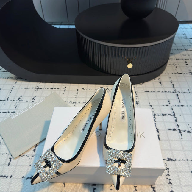 Hangisi 100 Beige Linen with Black Leather Jewel Buckle Pumps 161069