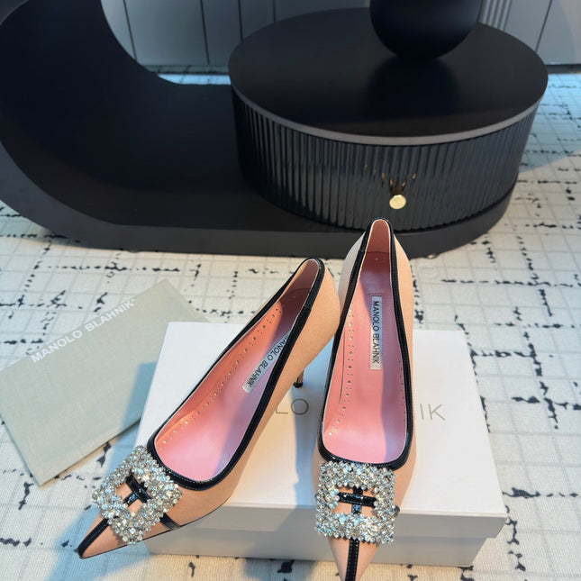 Hangisi 100 Pink Linen with Black Leather Jewel Buckle Pumps 161071