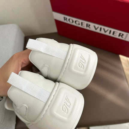 PUFFY LEATHER LOW TOP SNEAKERS IN WHITE LAMBSKIN