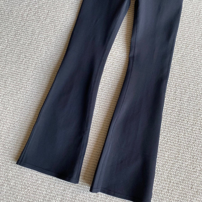 ALO FLARED PANTS STYLE 143