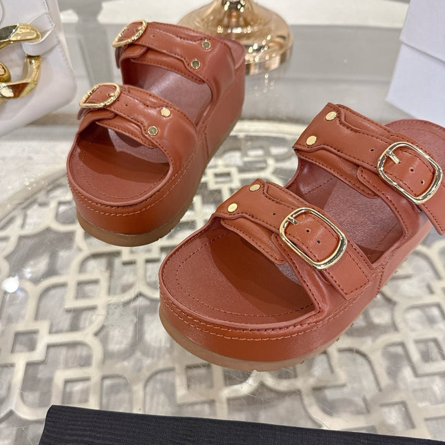 POLLY WEDGE MULE IN TAN BROWN SHINY CALFSKIN