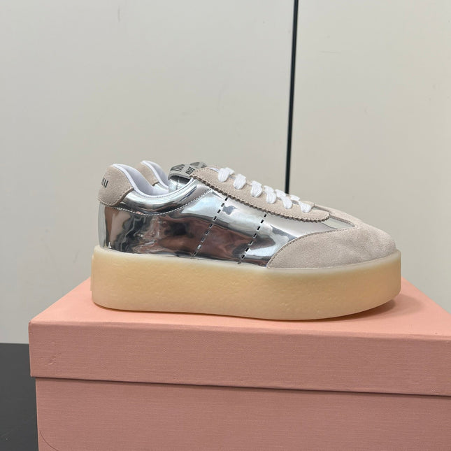 THICK-SOLED RETRO SNEAKERS IN SILVER METALLIC LAMBSKIN AND BEIGE SUEDE