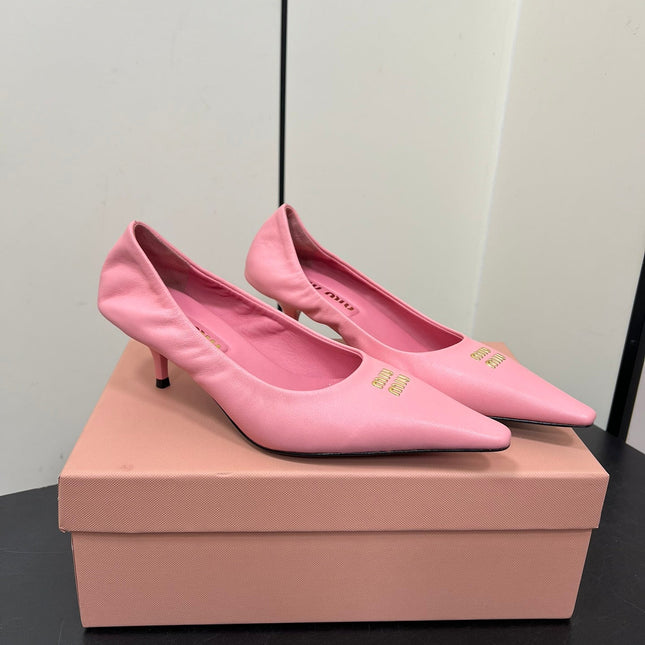 POINTED-TOE MID HEEL PUMPS IN PINK SMOOTH LAMBSKIN