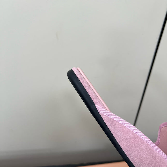 BOW MULES IN DUST PINK SUEDE