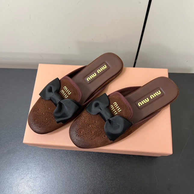 BOW MULES IN CHOCOLATE SUEDE