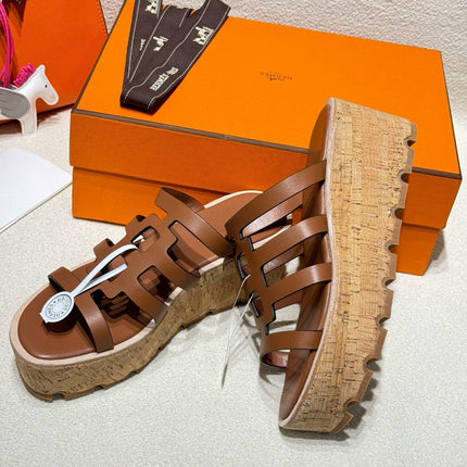 ISABELLA SANDAL CARAMEL CALFSKIN