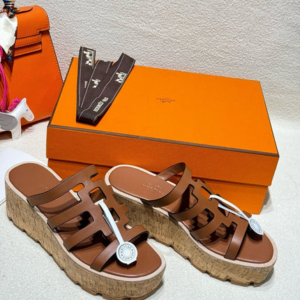 ISABELLA SANDAL CARAMEL CALFSKIN