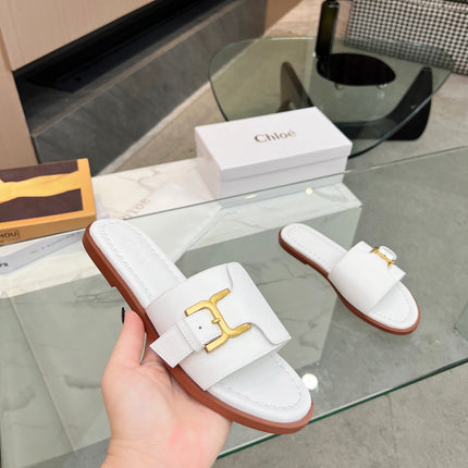 CHLOÉ HLOE MARCIE SLIDE IN WHITE CALFSKIN WITH GOLD HARDWARE