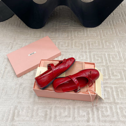 BOW MARY JANE FLAT IN RED NAPLAK LAMBSKIN