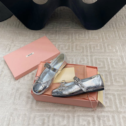 BOW MARY JANE FLAT IN SILVER LAMBSKIN