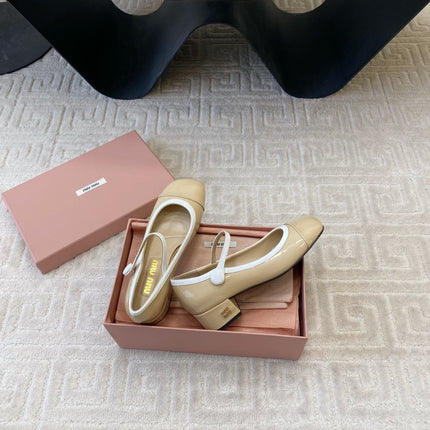 MARY JANE PUMPS IN BEIGE GLOSSY SHEEPSKIN