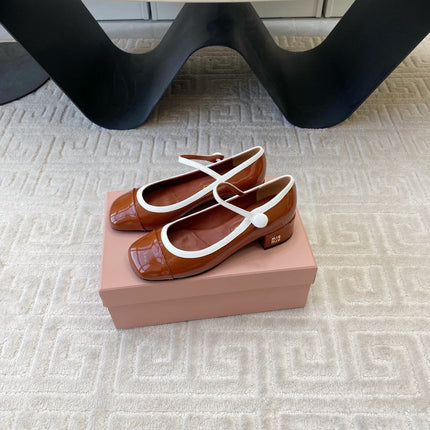 MARY JANE PUMPS IN SMOKY UMBER GLOSSY SHEEPSKIN