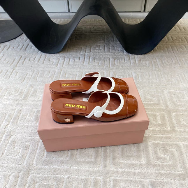 MARY JANE MULE PUMPS IN RED BROWN GLOSSY SHEEPSKIN