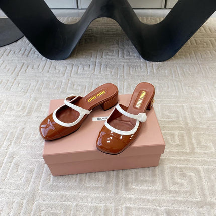 MARY JANE MULE PUMPS IN RED BROWN GLOSSY SHEEPSKIN