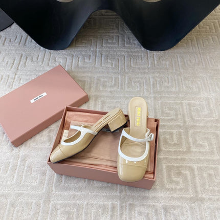 MARY JANE MULE PUMPS IN BEIGE GLOSSY SHEEPSKIN