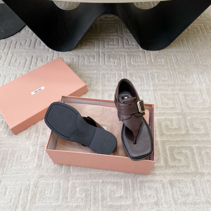 THONG SANDALS IN ESPRESSO LAMBSKIN WITH SILVER BUCKLE