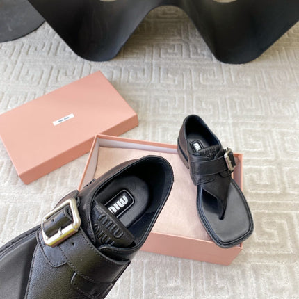 THONG SANDALS IN BLACK LAMBSKIN WITH SILVER BUCKLE