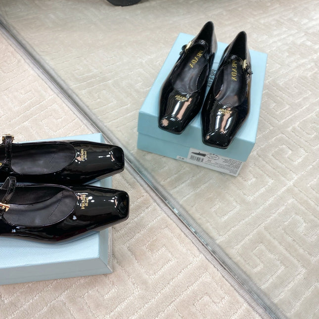 MARY JANE FLATS SQUARE TOE IN BLACK PATENT SHEEPSKIN