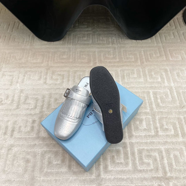 TASSEL MULES IN SILVER METALLIC LAMBSKIN