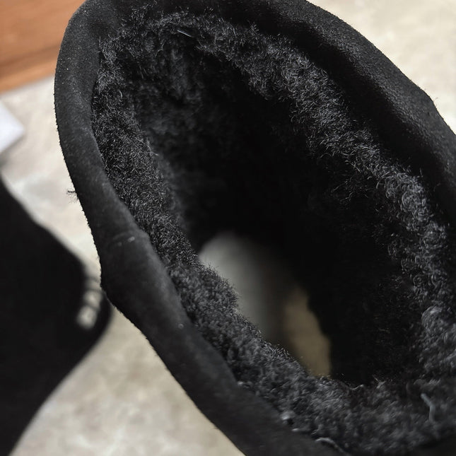 BALENCIAGA 25S ALASKA ANKLE BOOTS IN BLACK SUEDE