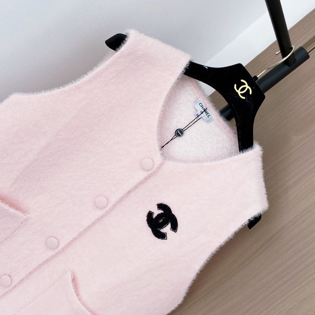 CHANEL 25S SLEEVELESS VEST 368