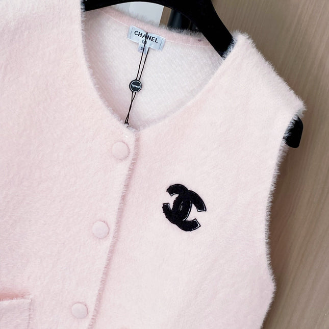 CHANEL 25S SLEEVELESS VEST 368