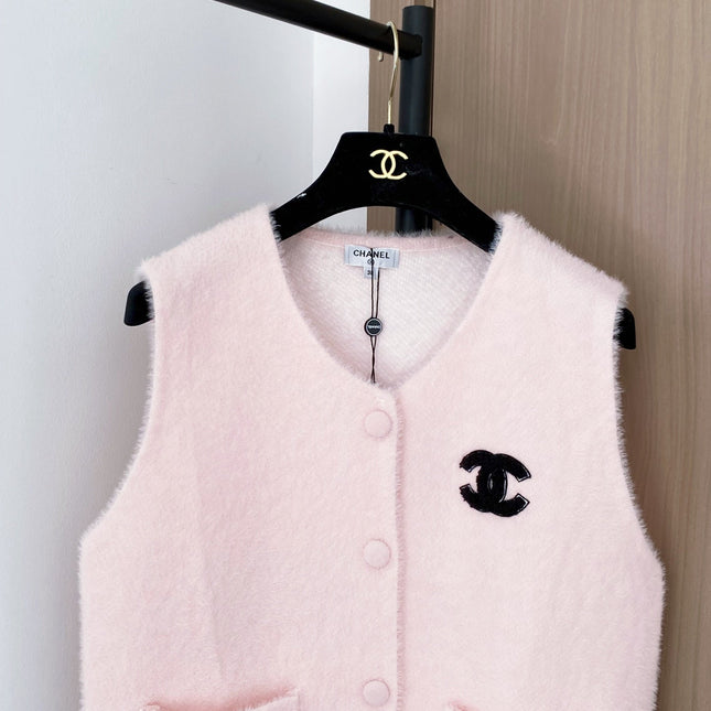 CHANEL 25S SLEEVELESS VEST 368