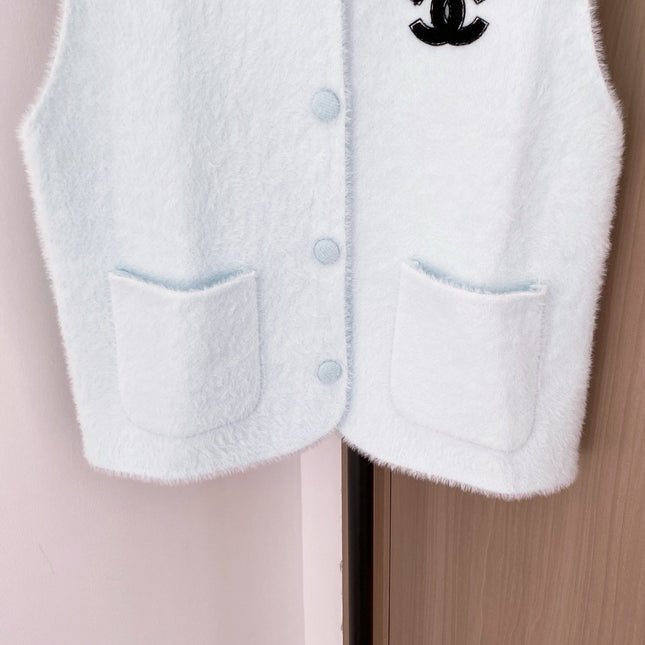 CHANEL 25S SLEEVELESS VEST 367