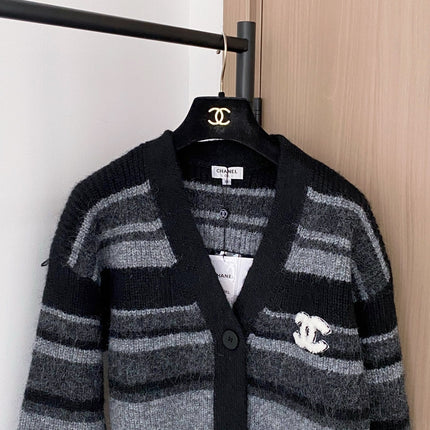 CHANEL 25S CARDIGAN JACKET 431