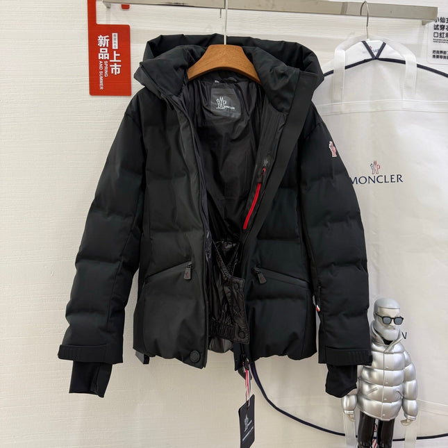 MONCLER 25S COAT IN BLACK 036