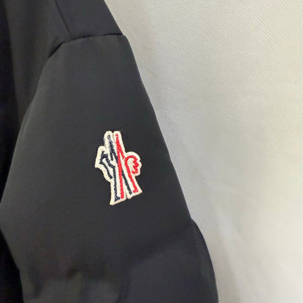 MONCLER 25S COAT IN BLACK 036