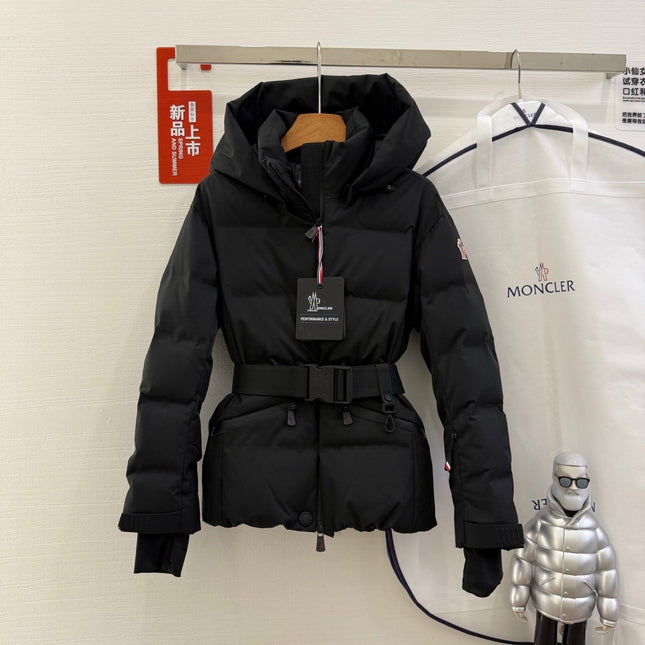 MONCLER 25S COAT IN BLACK 036